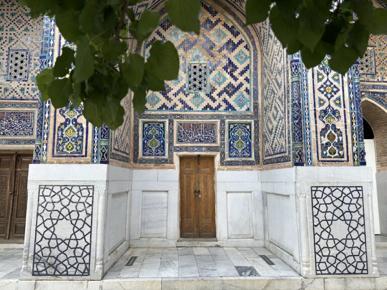 Moscheen, Medresen und Mausoleen oder all you need is plove